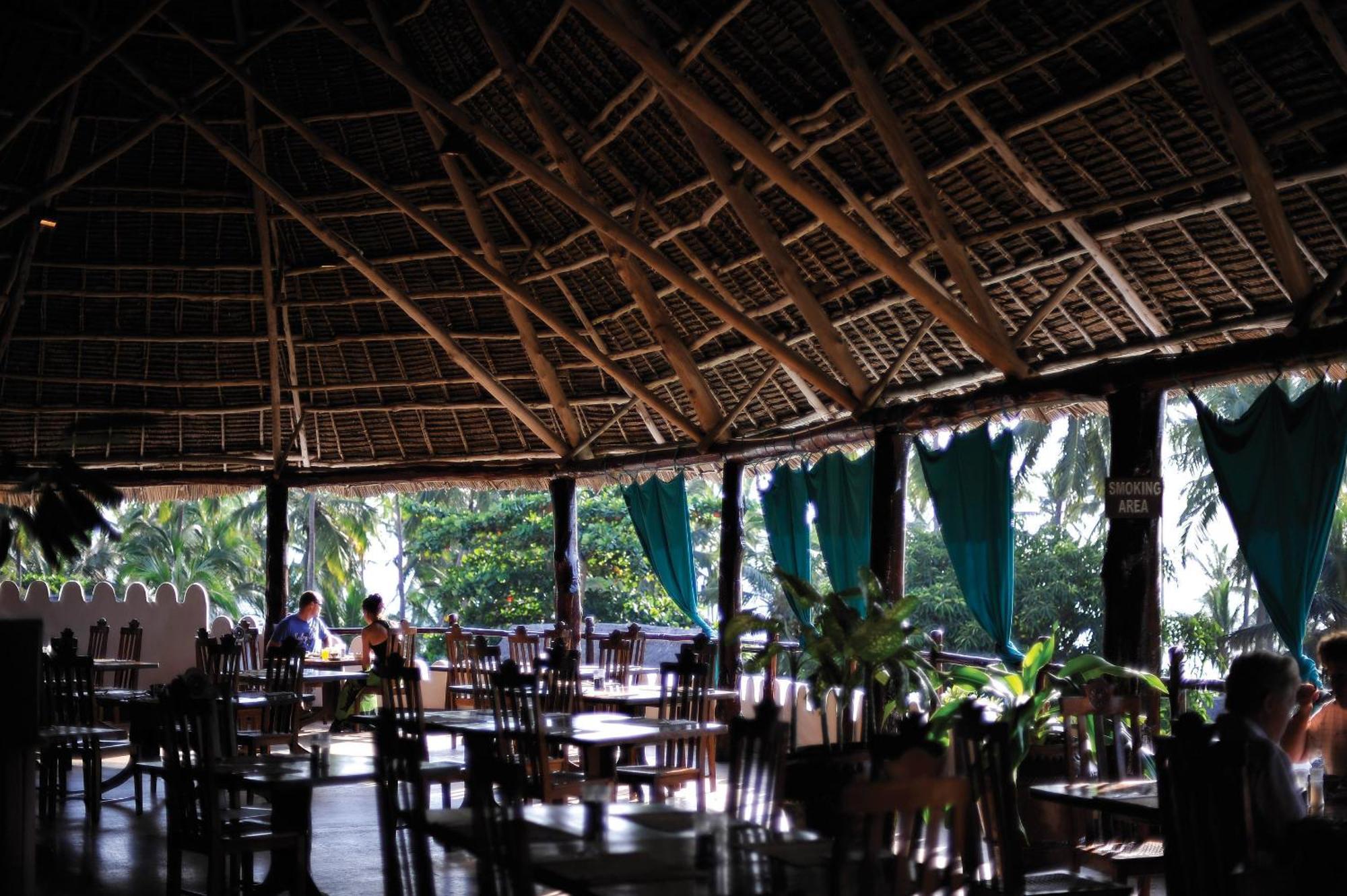 Diamonds Mapenzi Beach Hotel Kiwengwa  Exterior photo